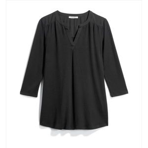 *CLOSET CLEANOUT* 41 Hawthorn Black Sweater